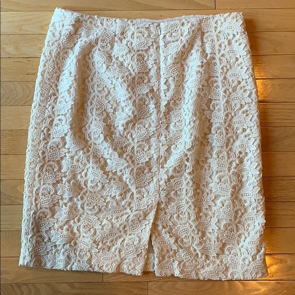 TALBOTS skirt size 12 cream lace lined - Picture 3 of 5